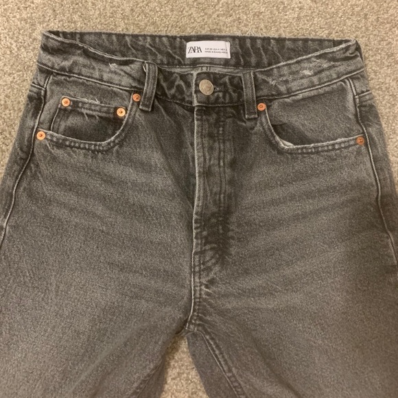 Zara Denim - SOLD!!! straight leg ankle length black zara jeans